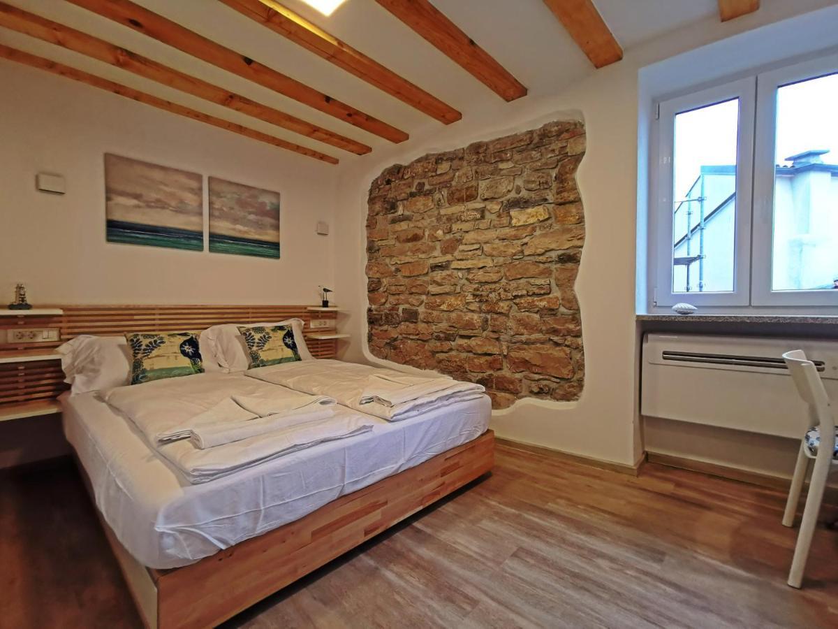 Ribiska Hisa - Old Piran Fisherman'S House Exterior photo
